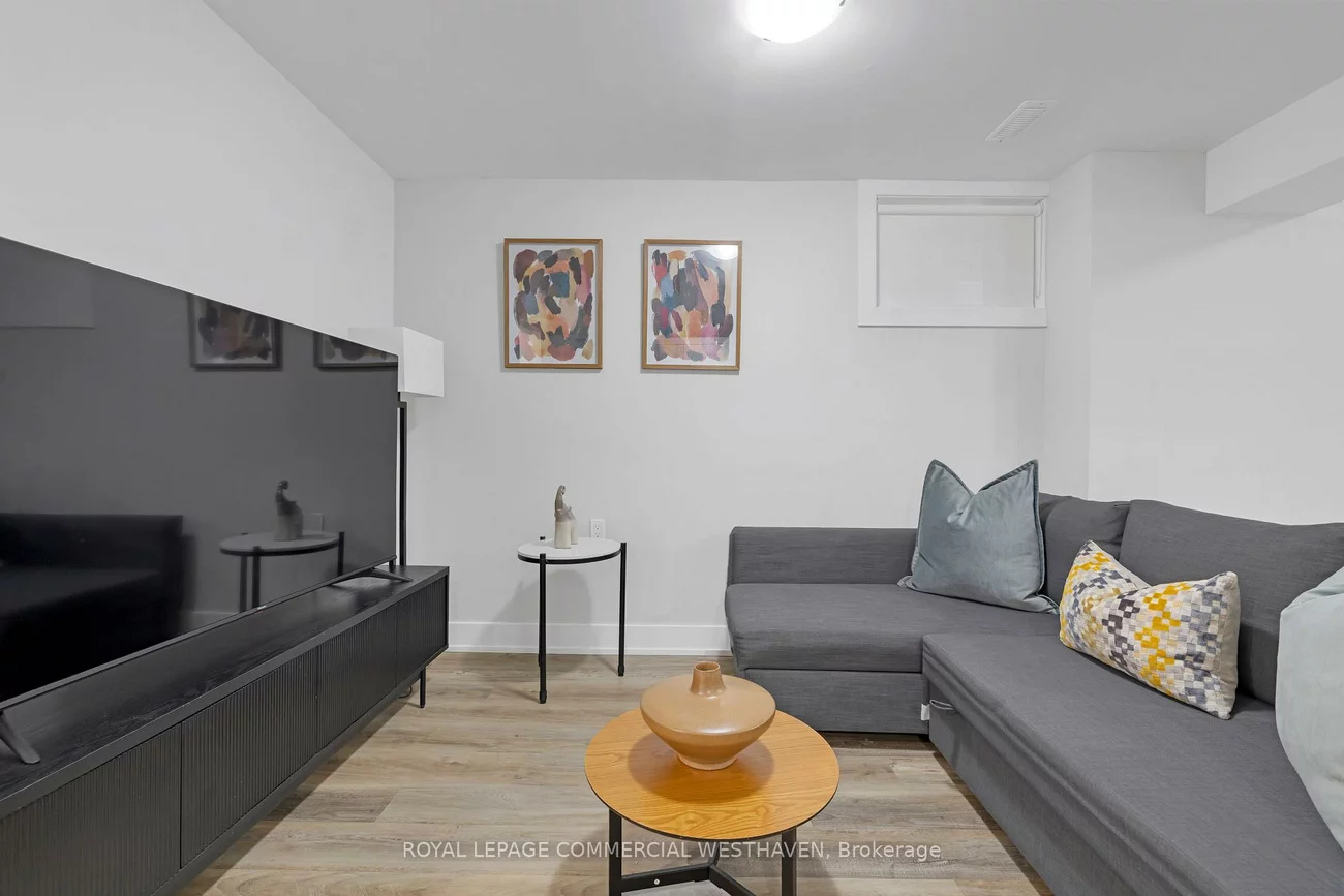 449, Lansdowne, Dufferin Grove, Toronto