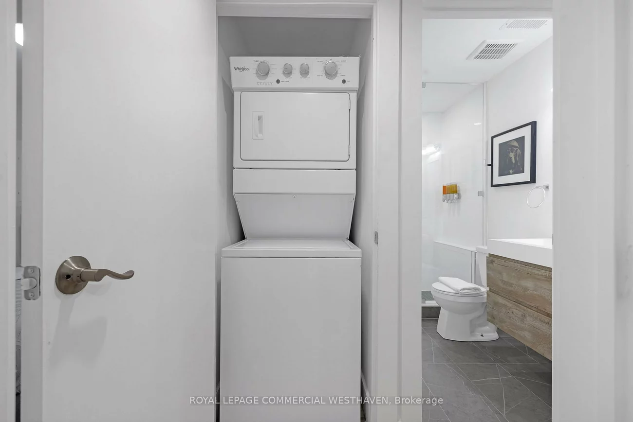 449, Lansdowne, Dufferin Grove, Toronto