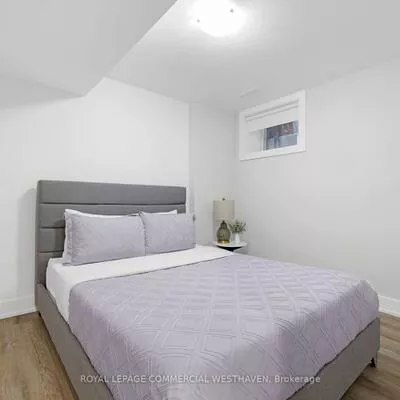 449, Lansdowne, Dufferin Grove, Toronto