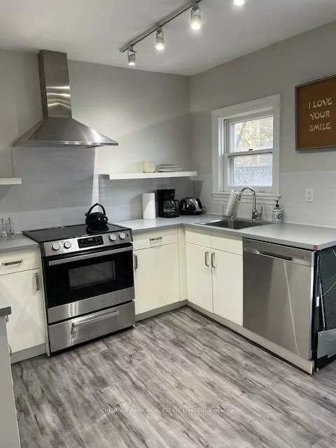 41, Coulson, Forest Hill South, Toronto