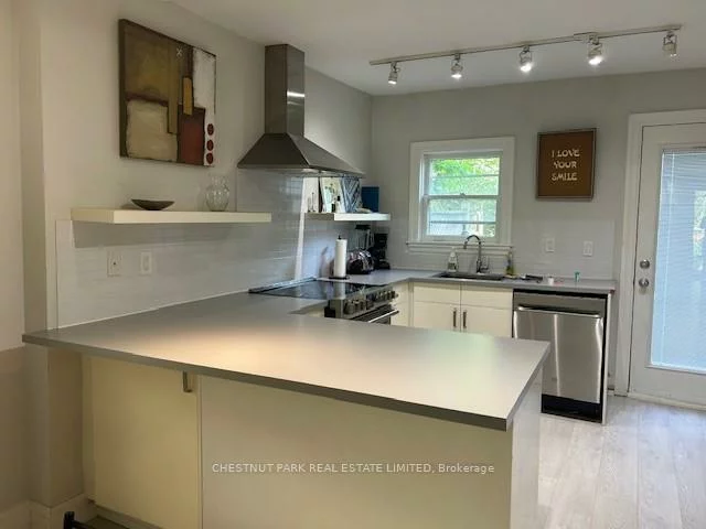 41, Coulson, Forest Hill South, Toronto