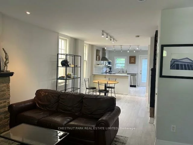 41, Coulson, Forest Hill South, Toronto