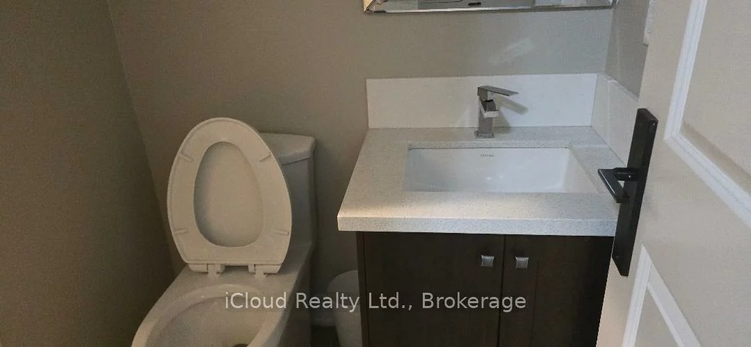 89, King High, Clanton Park, Toronto