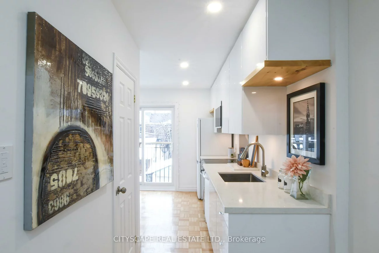 5, Federal, Little Portugal, Toronto