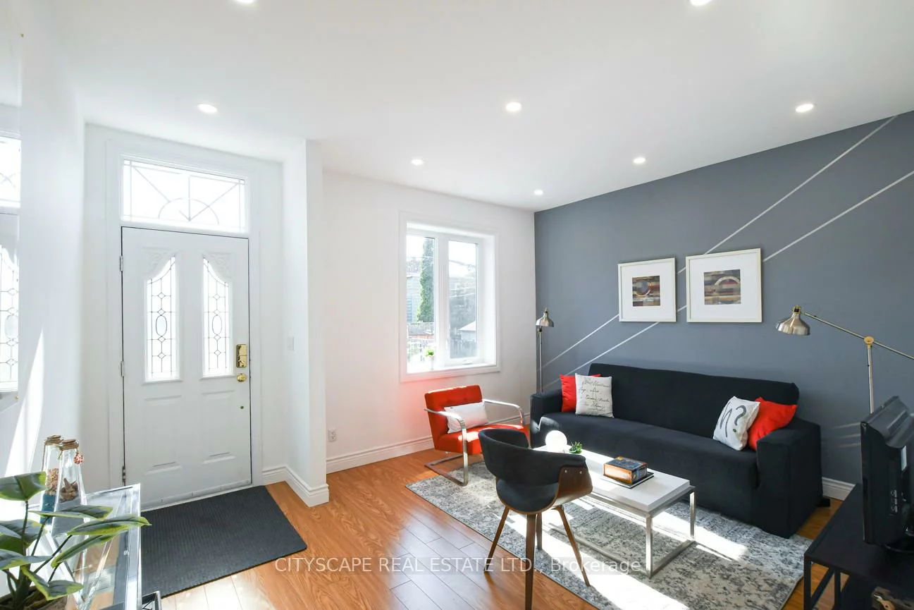 5, Federal, Little Portugal, Toronto