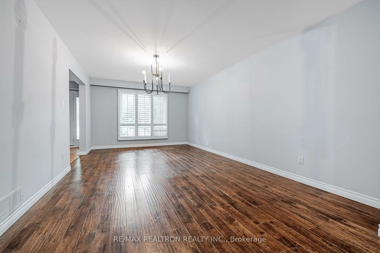 23, Lawnview, Willowdale East, Toronto