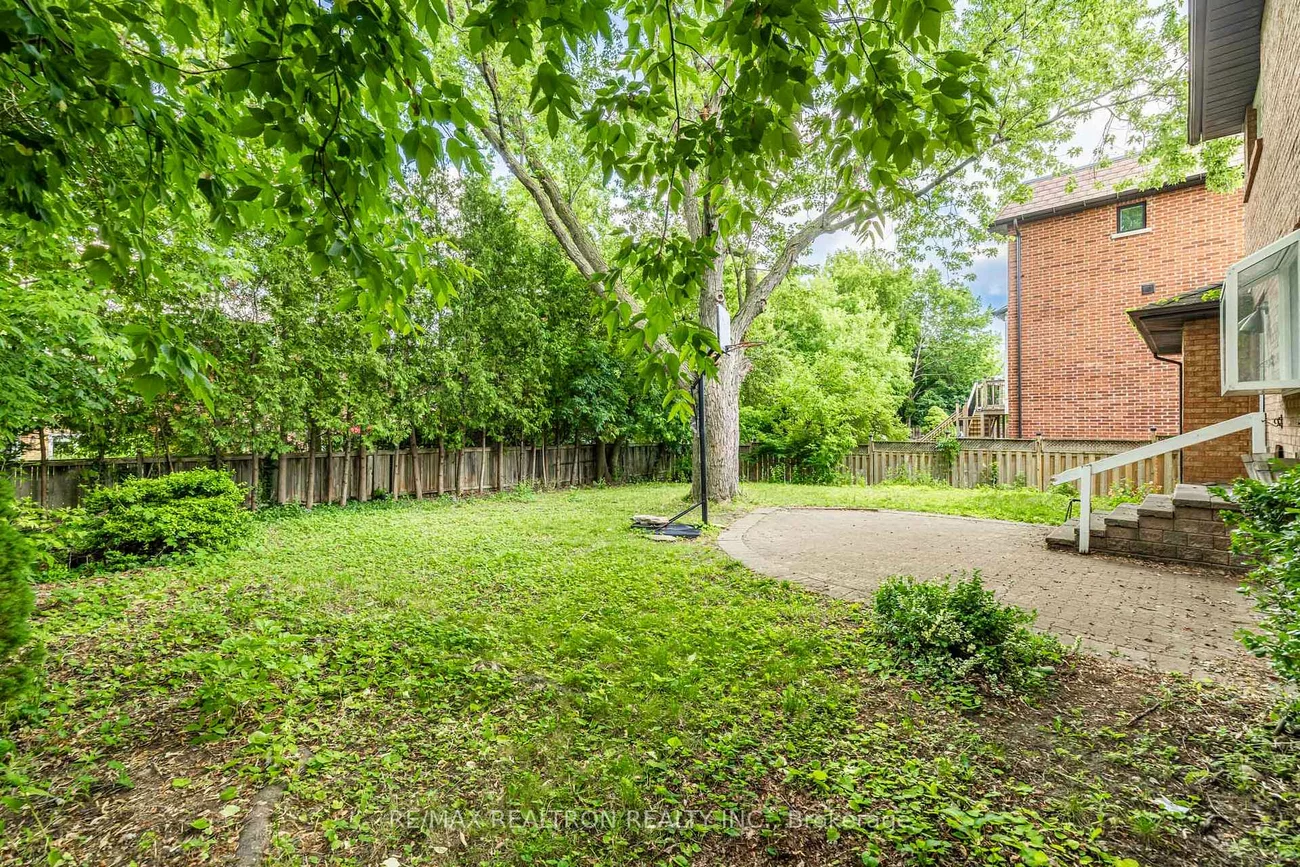 23, Lawnview, Willowdale East, Toronto