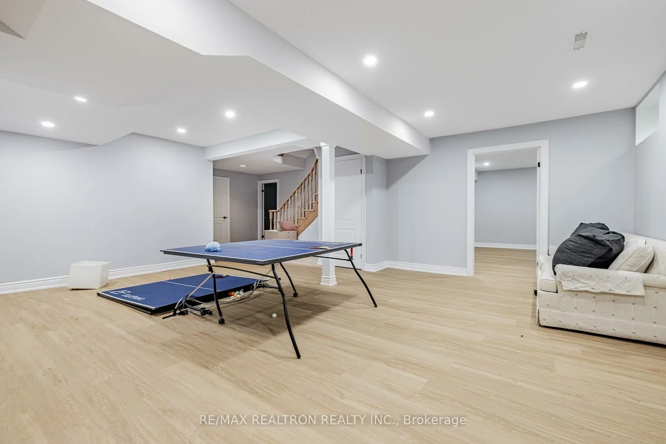 23, Lawnview, Willowdale East, Toronto
