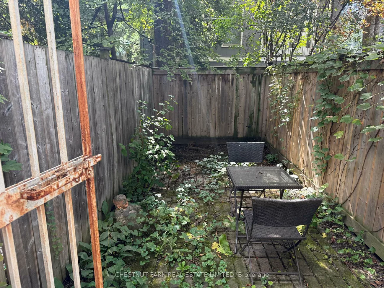23, Bishop, Annex, Toronto