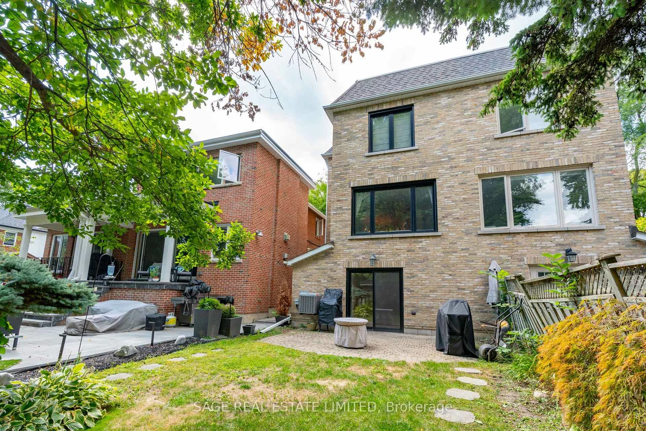 261, Jedburgh, Lawrence Park North, Toronto