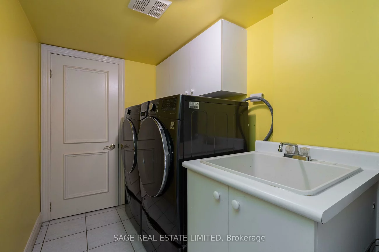 261, Jedburgh, Lawrence Park North, Toronto