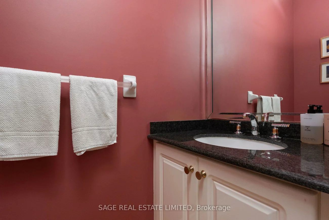 261, Jedburgh, Lawrence Park North, Toronto