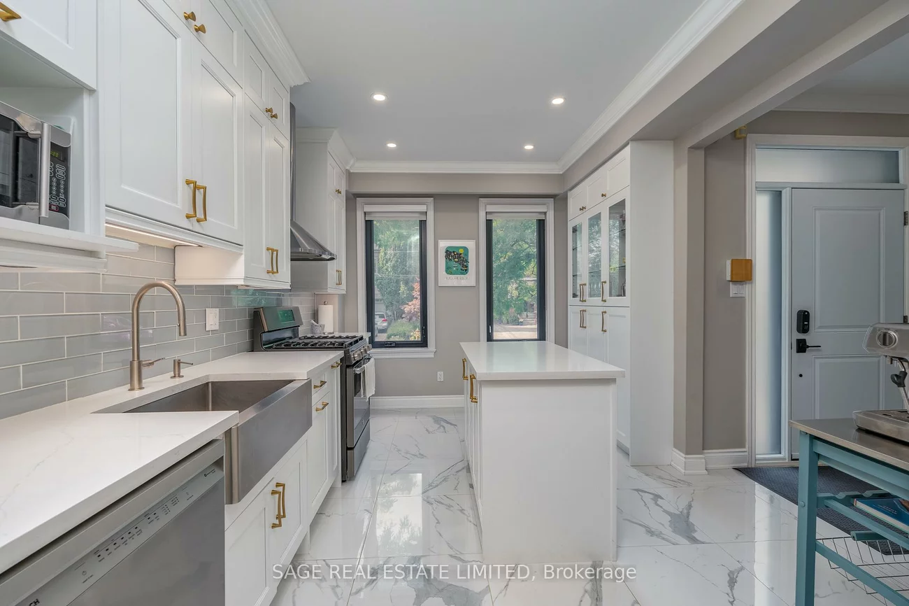 261, Jedburgh, Lawrence Park North, Toronto