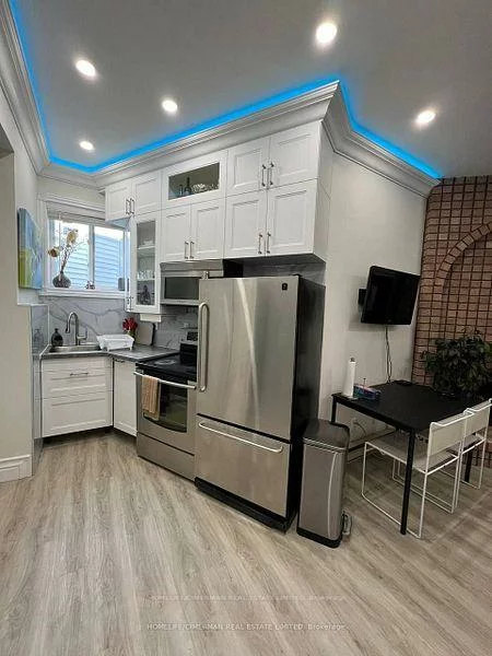 200, MCKEE, Willowdale East, Toronto