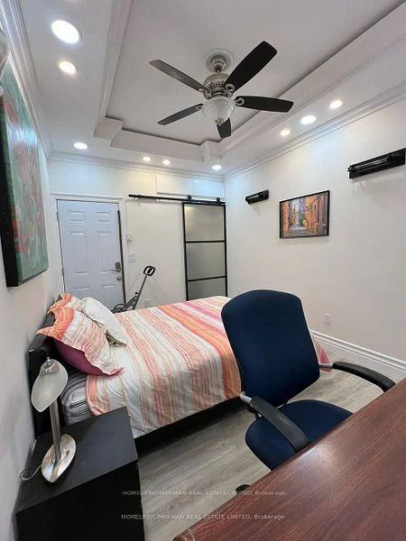 200, MCKEE, Willowdale East, Toronto