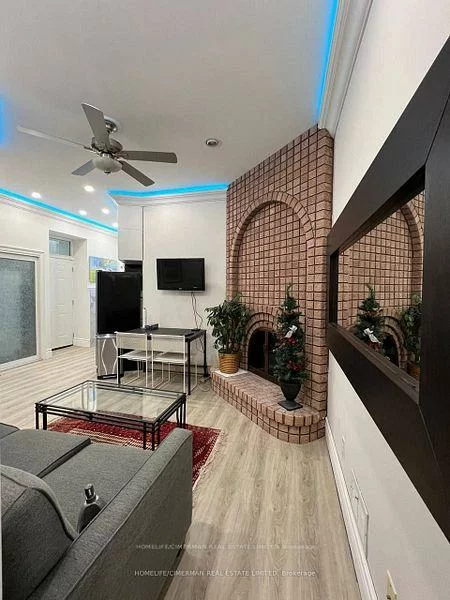 200, MCKEE, Willowdale East, Toronto