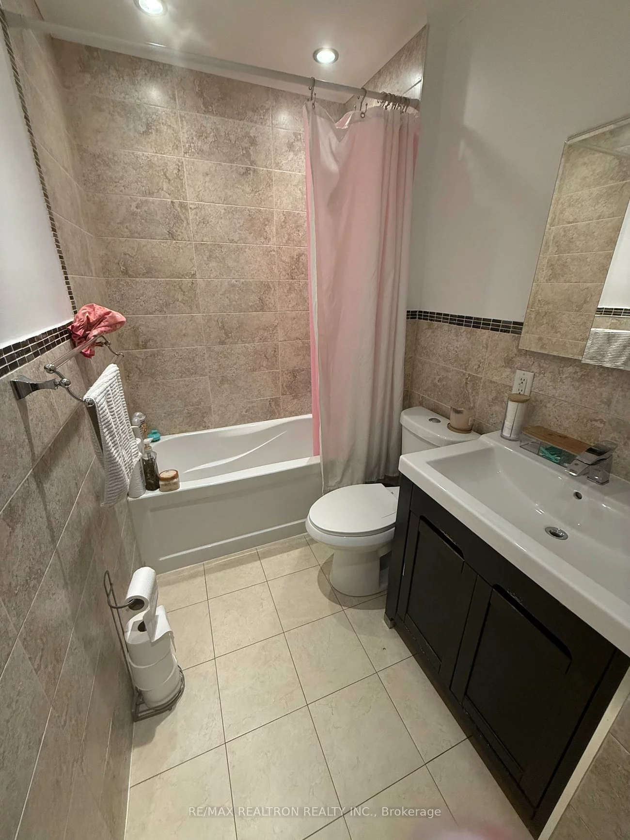 234, Wilmington, Bathurst Manor, Toronto