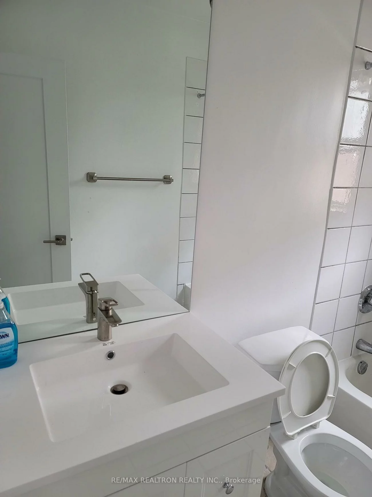 312, Douglas, Bedford Park-Nortown, Toronto