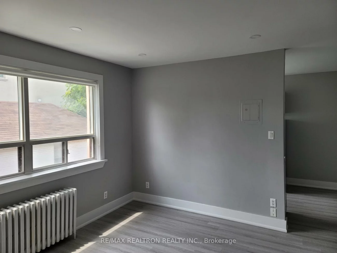 312, Douglas, Bedford Park-Nortown, Toronto