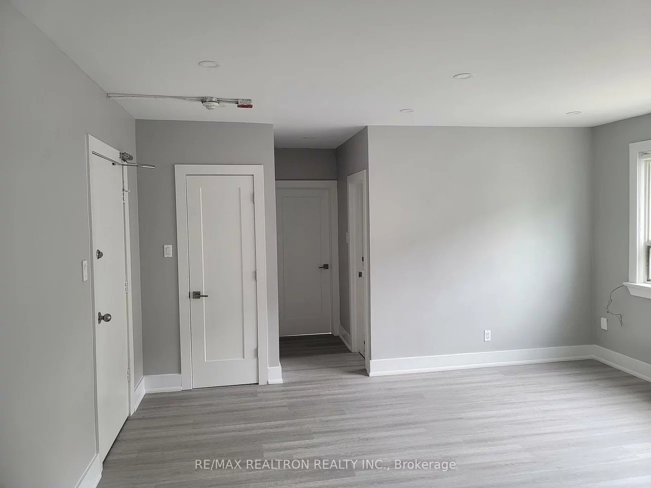 312, Douglas, Bedford Park-Nortown, Toronto
