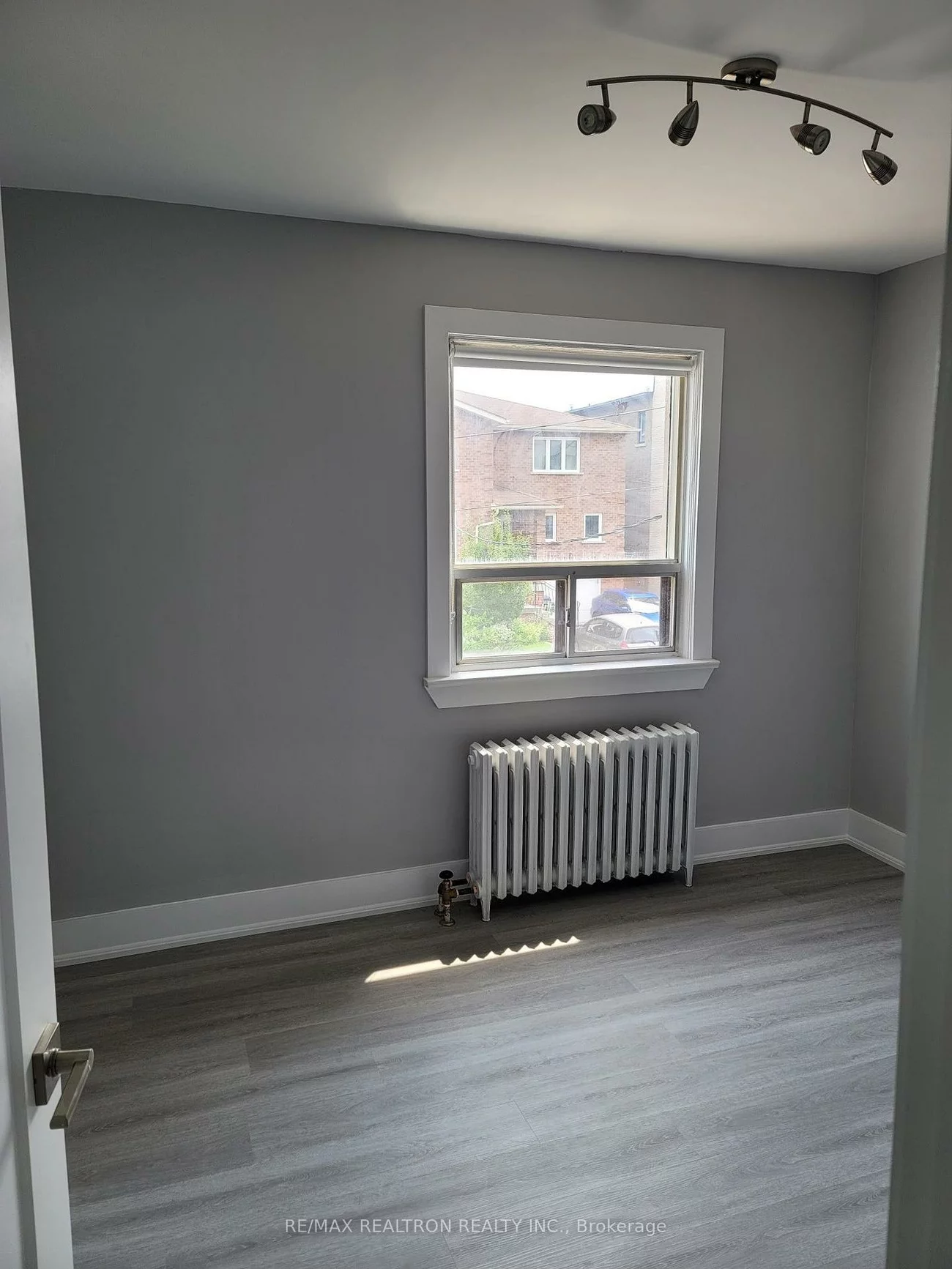 312, Douglas, Bedford Park-Nortown, Toronto
