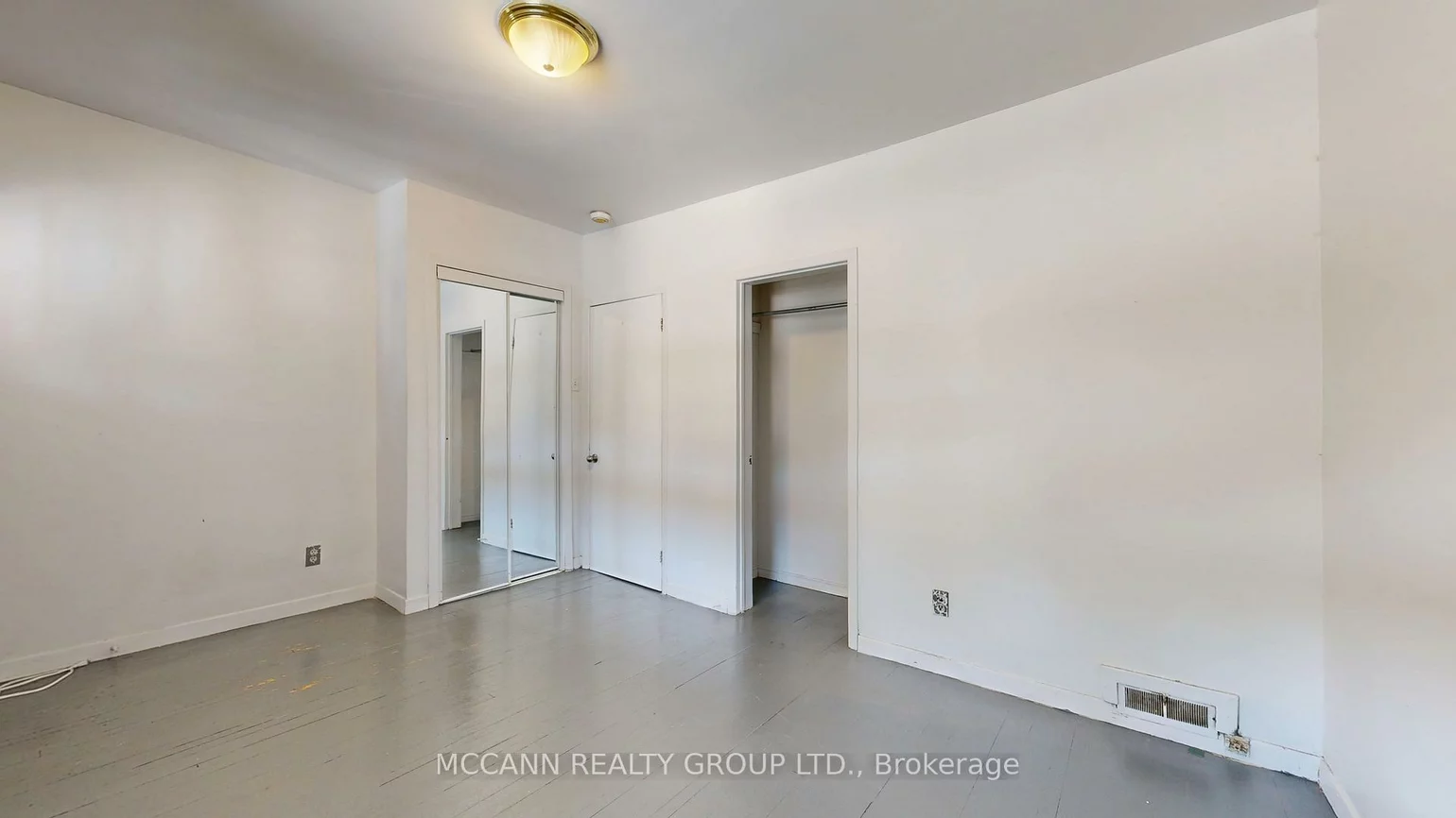 32, Macklem, Little Portugal, Toronto