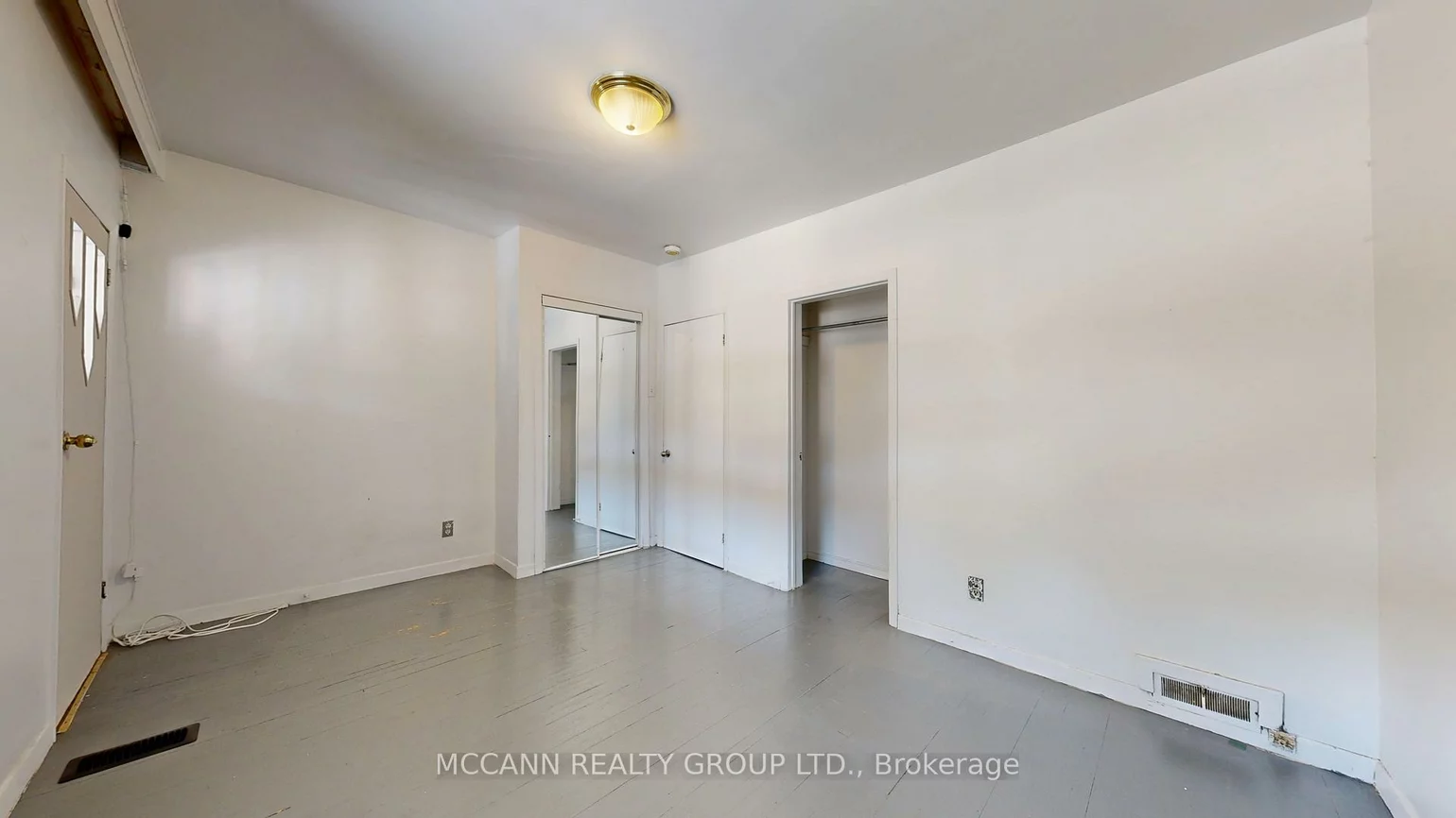 32, Macklem, Little Portugal, Toronto