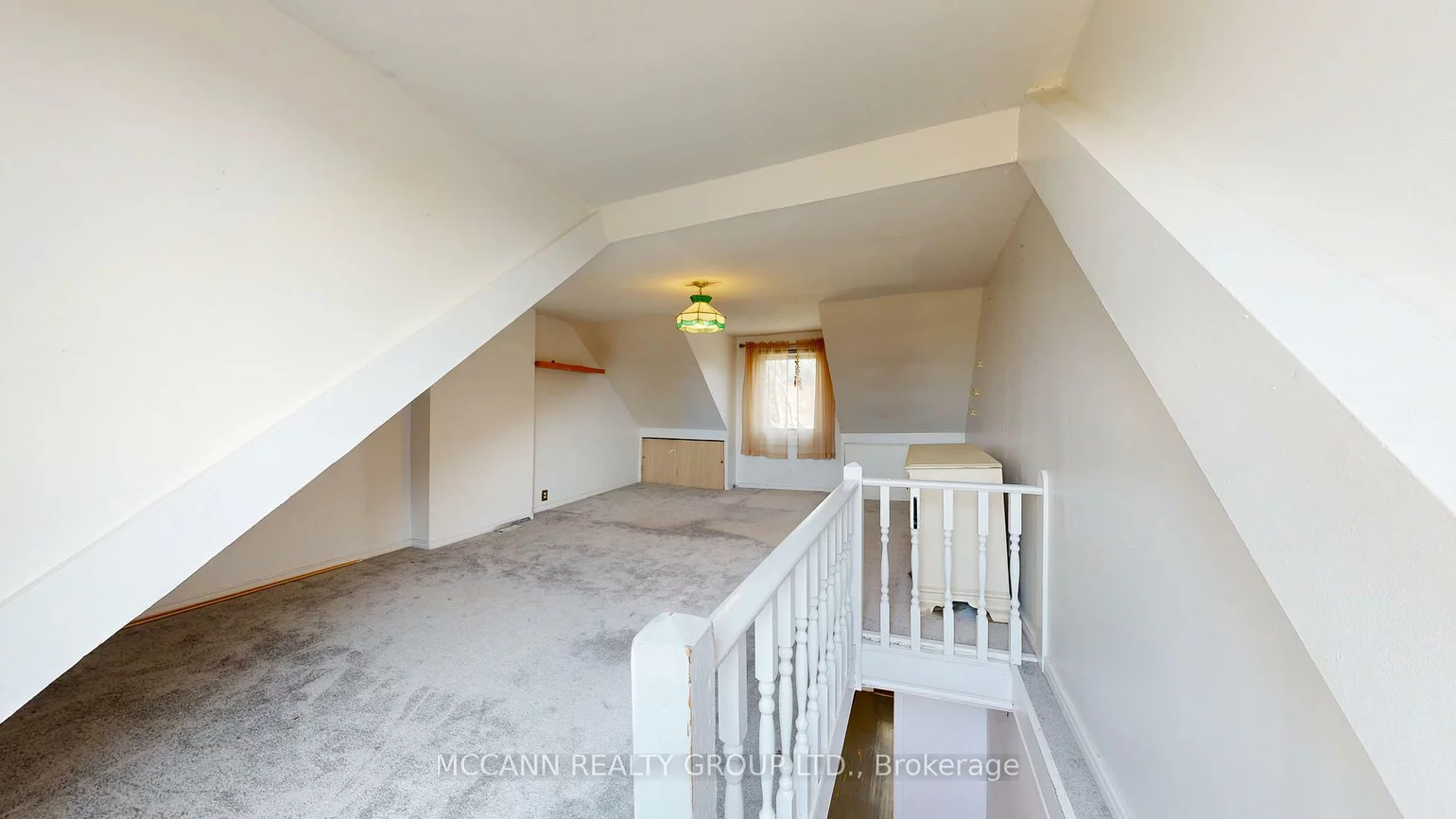 32, Macklem, Little Portugal, Toronto