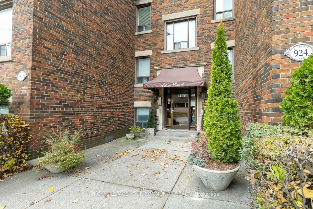 922, Bathurst, Annex, Toronto