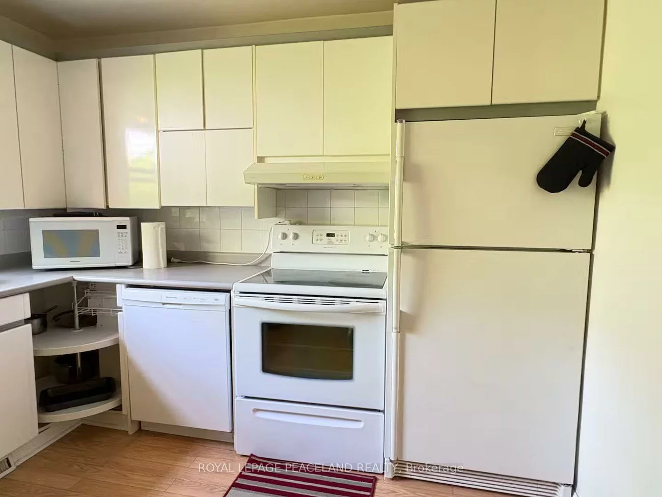 5, Basswood, Willowdale West, Toronto