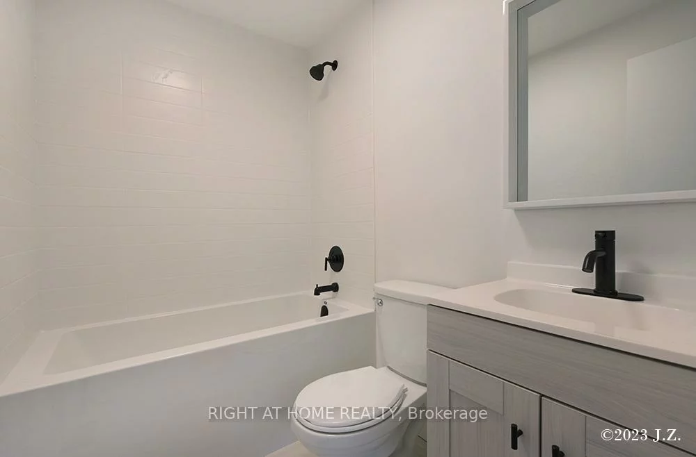 48, Lanark, Oakwood Village, Toronto