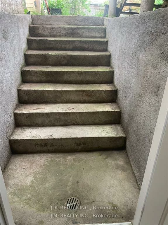 209, Harlandale, Lansing-Westgate, Toronto