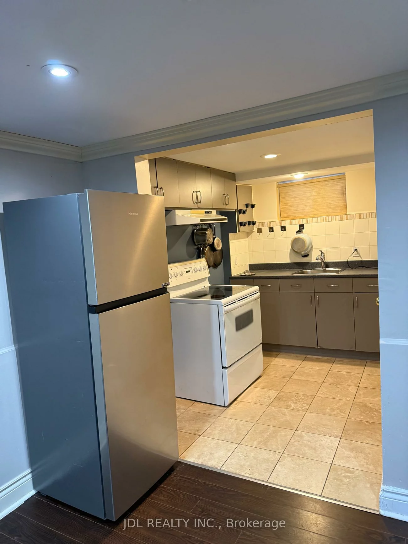 209, Harlandale, Lansing-Westgate, Toronto