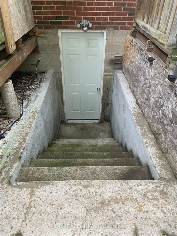 209, Harlandale, Lansing-Westgate, Toronto