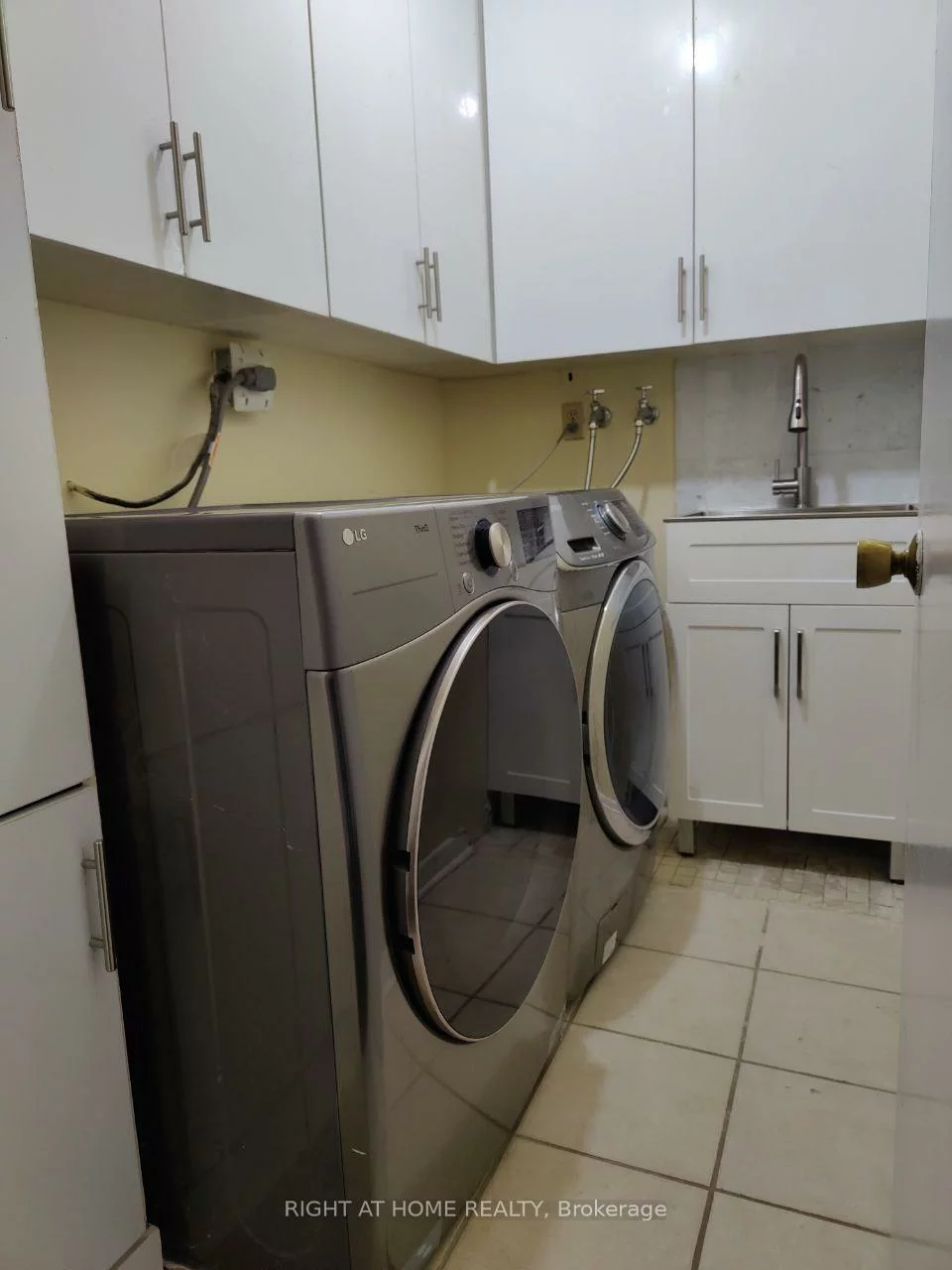 42, Denmark, Westminster-Branson, Toronto