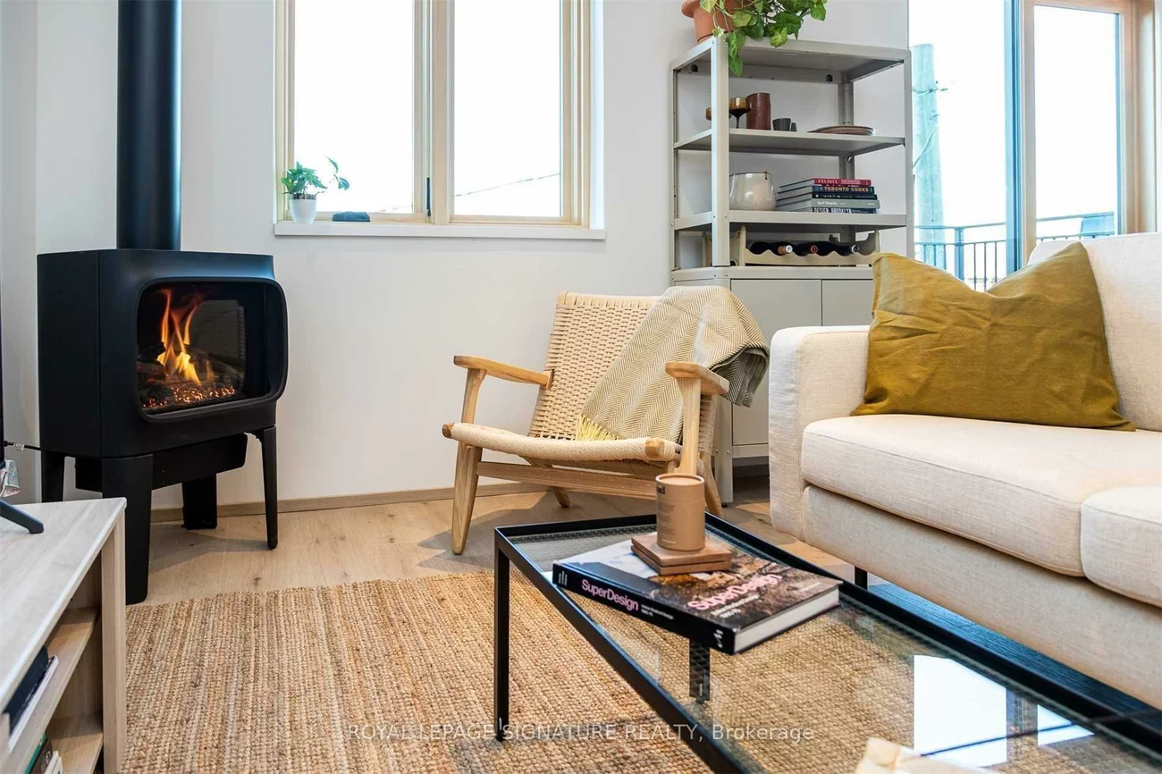 36, Geary, Wychwood, Toronto