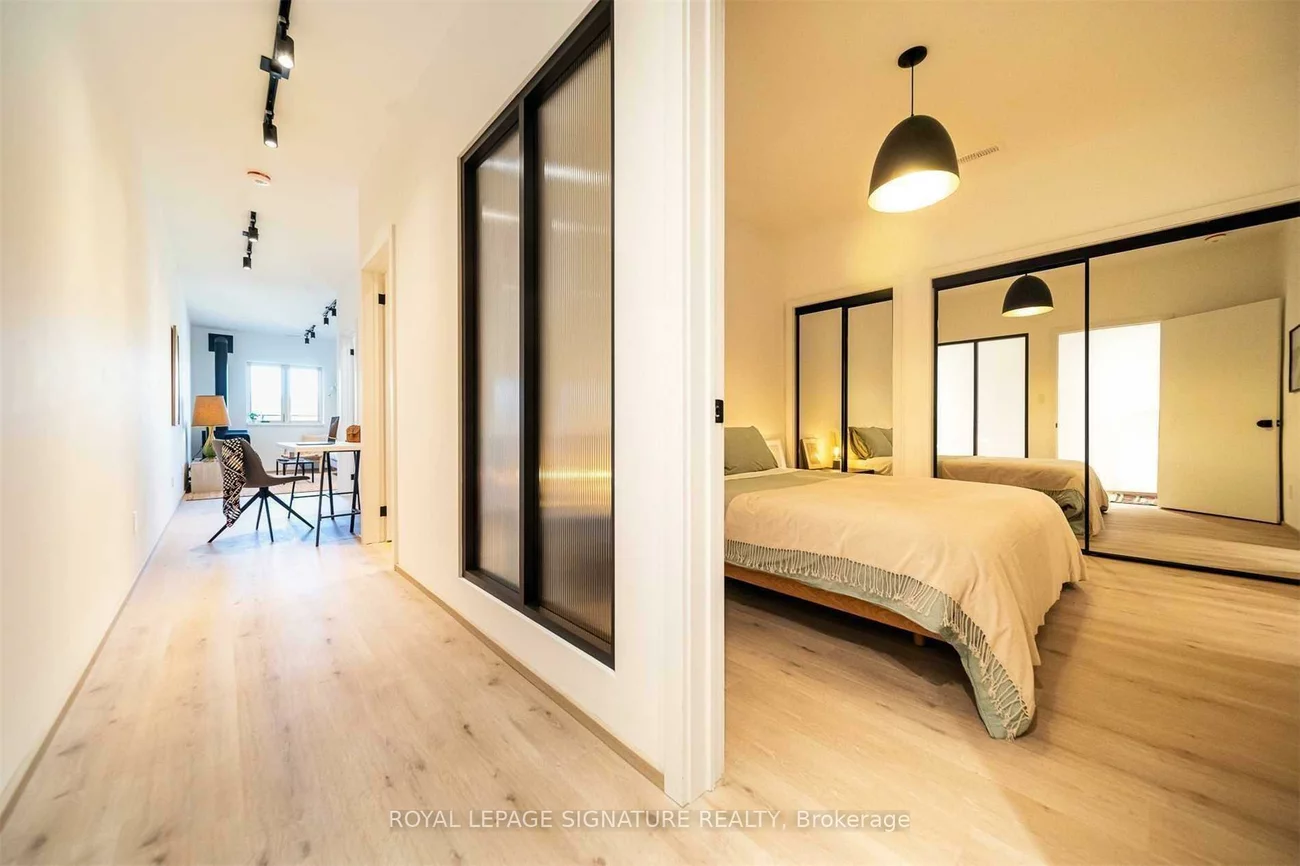 36, Geary, Wychwood, Toronto