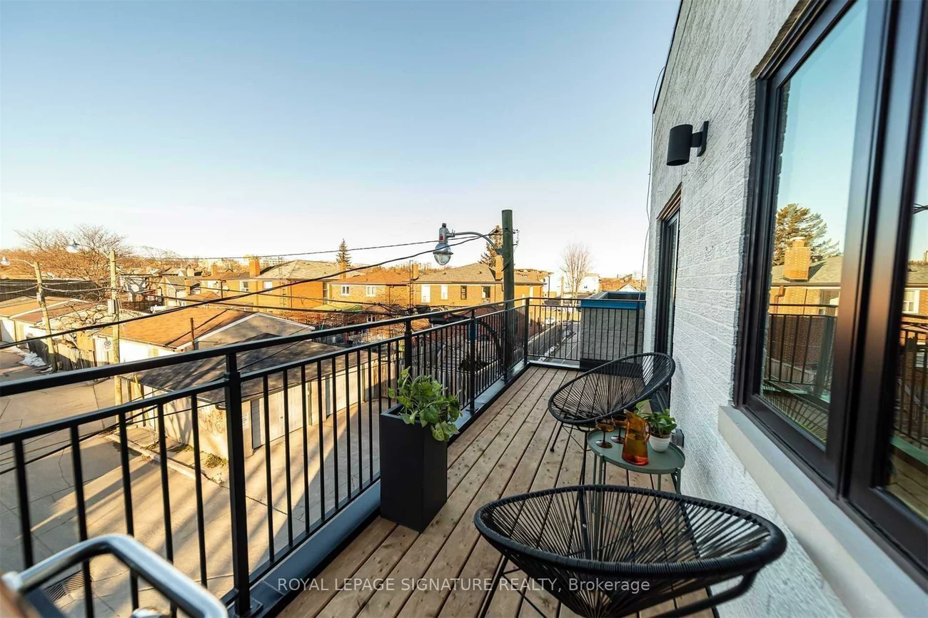 36, Geary, Wychwood, Toronto