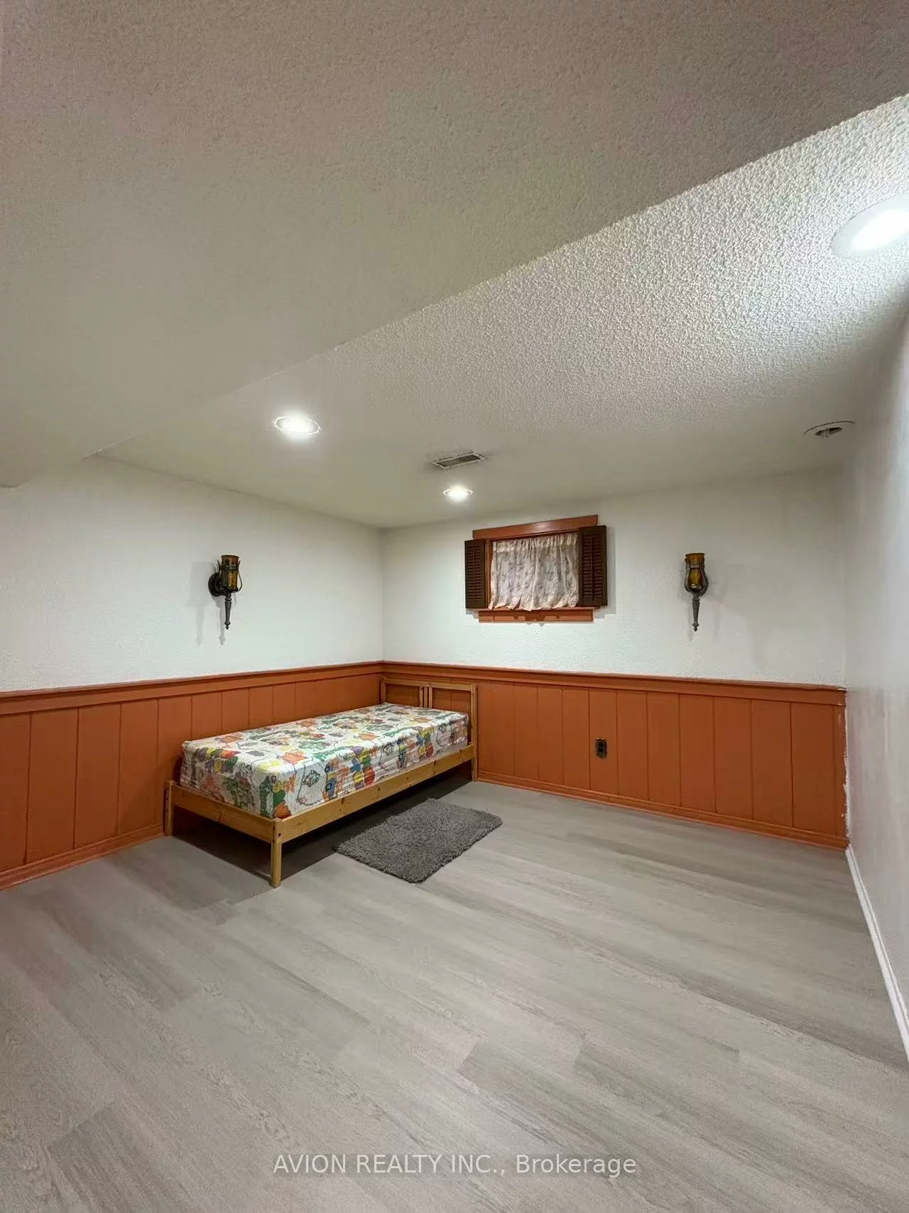 6, Rollingwood, Hillcrest Village, Toronto