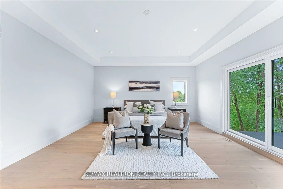 275, Reiner, Clanton Park, Toronto