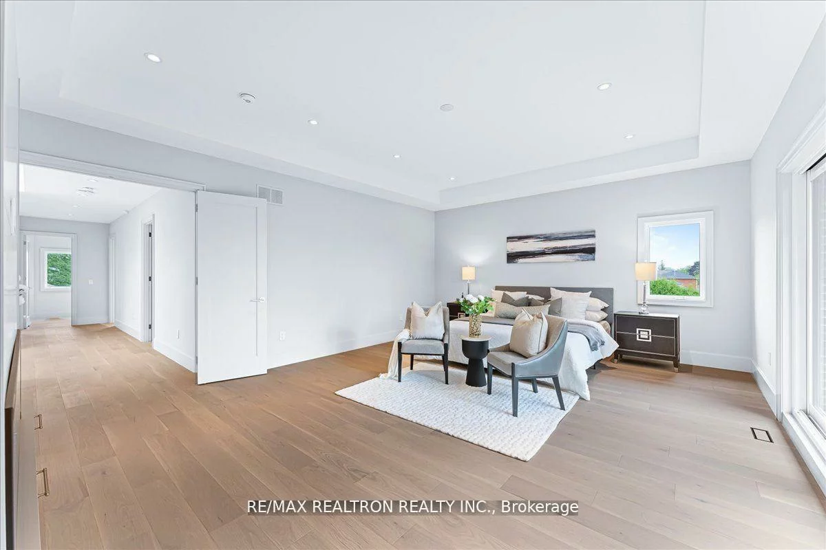 275, Reiner, Clanton Park, Toronto