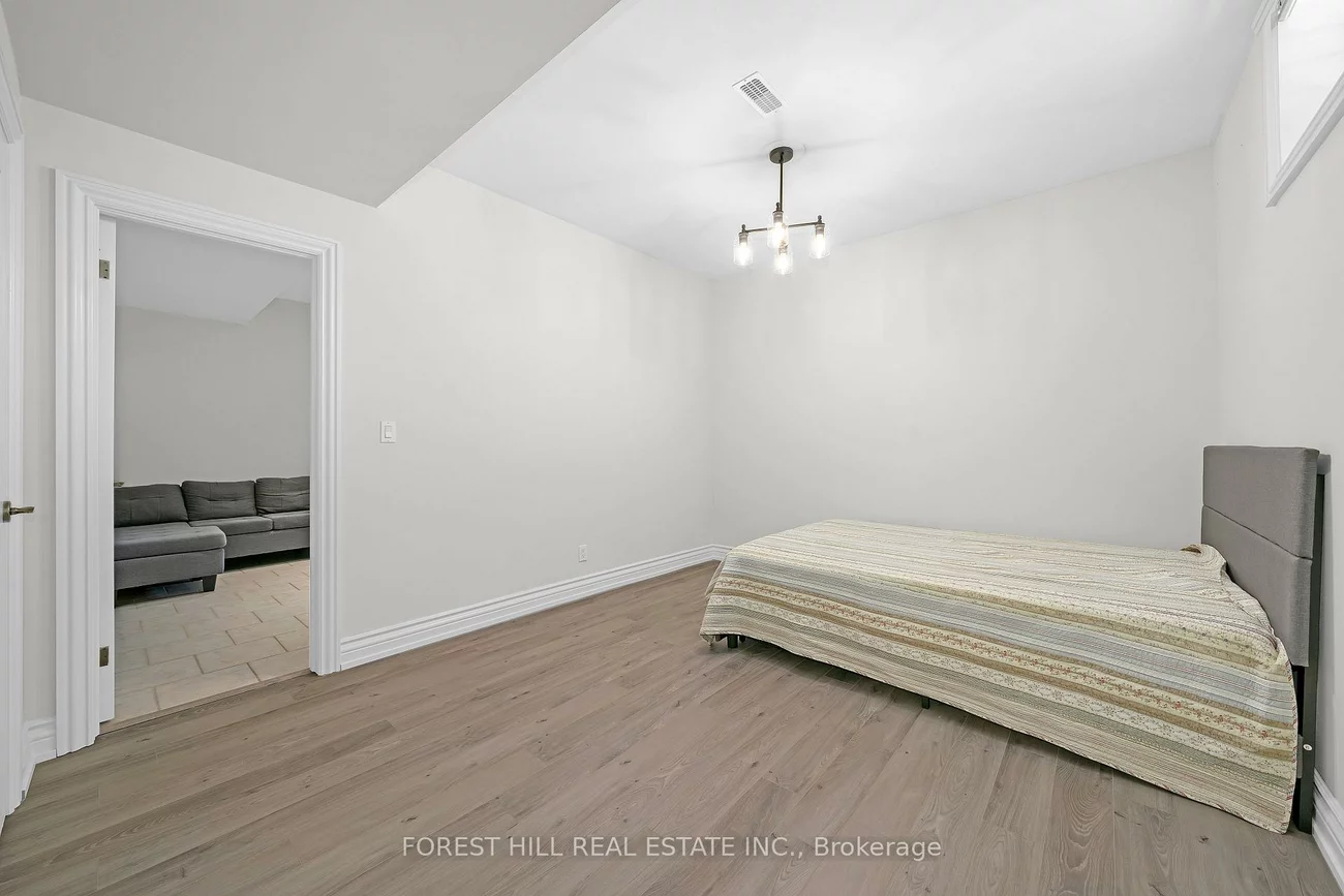 106, Nipigon, Newtonbrook East, Toronto