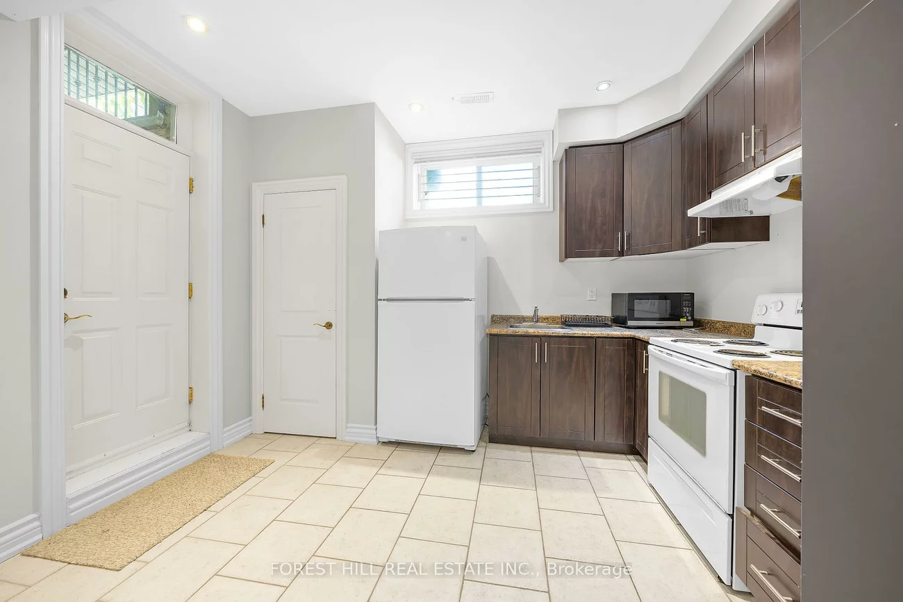 106, Nipigon, Newtonbrook East, Toronto