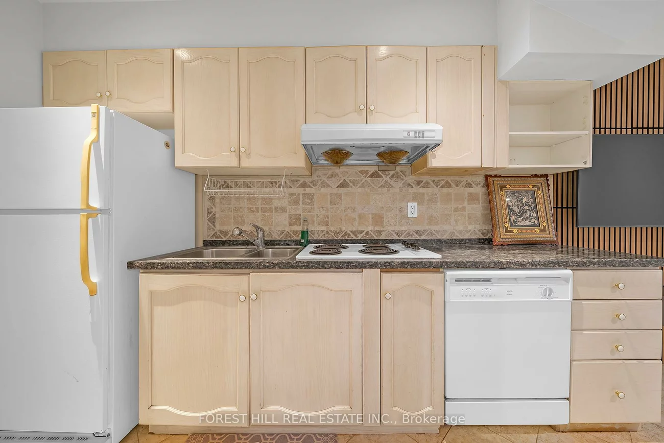 106, Nipigon, Newtonbrook East, Toronto