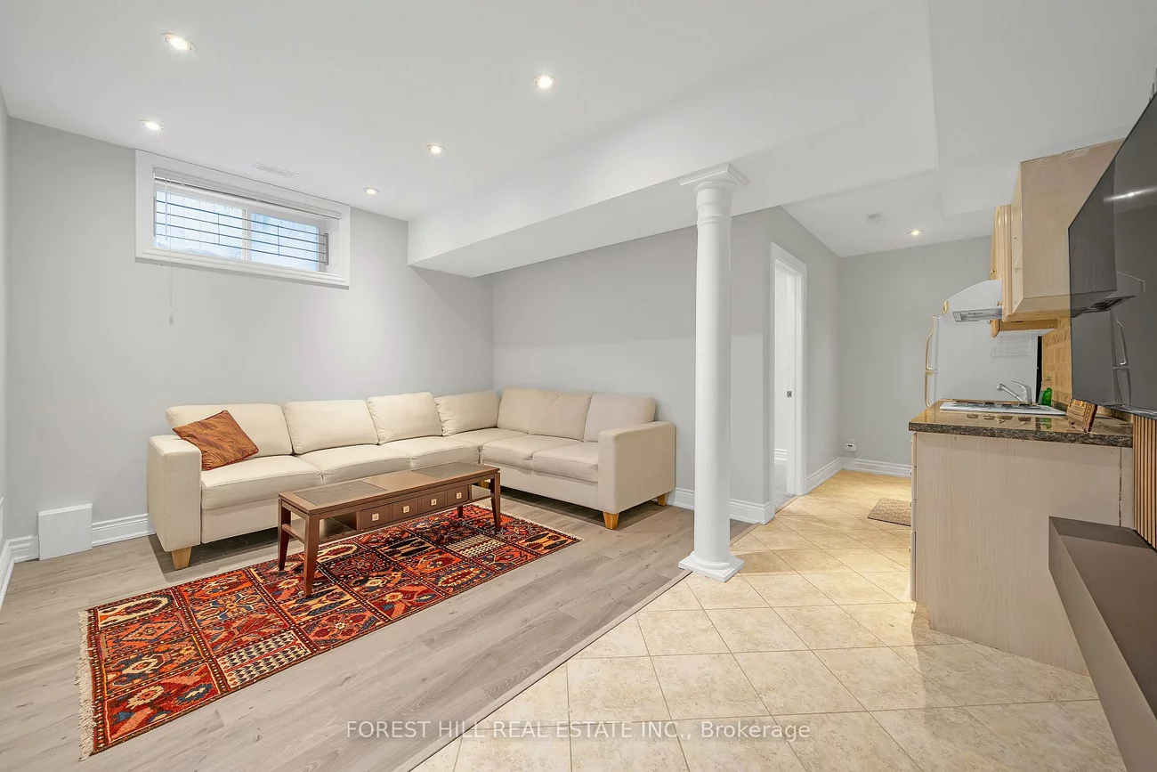 106, Nipigon, Newtonbrook East, Toronto