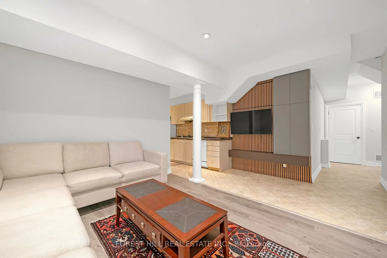 106, Nipigon, Newtonbrook East, Toronto