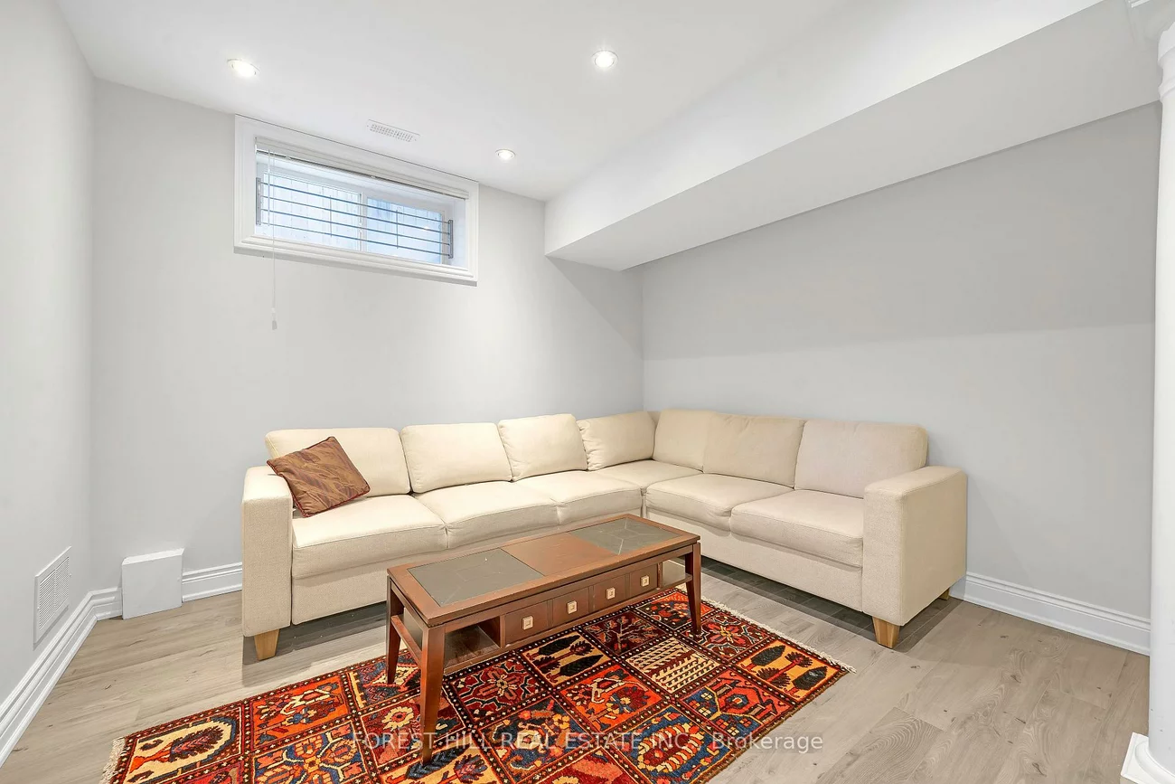 106, Nipigon, Newtonbrook East, Toronto