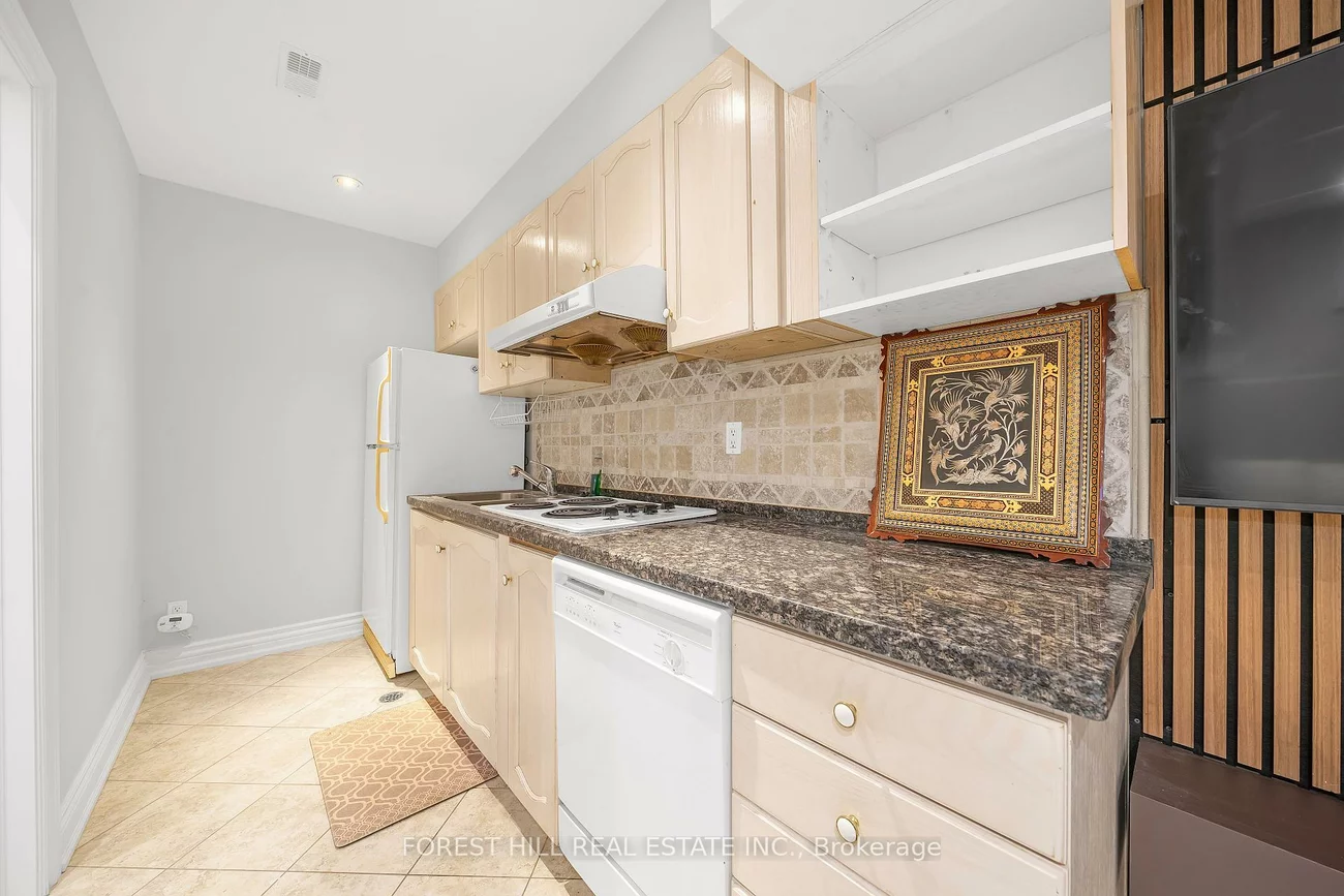 106, Nipigon, Newtonbrook East, Toronto