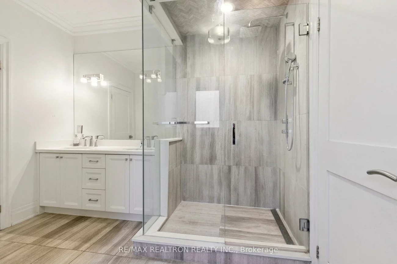 65, Gordon, St. Andrew-Windfields, Toronto