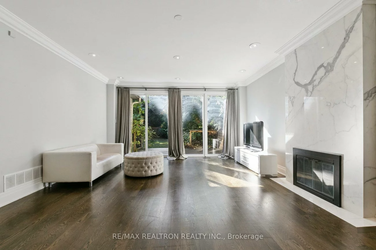 65, Gordon, St. Andrew-Windfields, Toronto